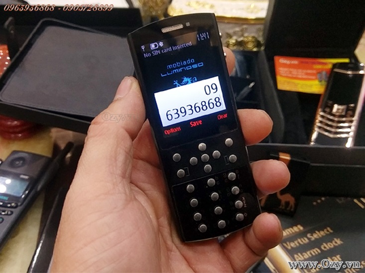 Mobiado Classic 712 ZAF Black Satin cao cấp