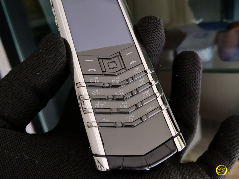 Vertu signature s Skin Diamonds