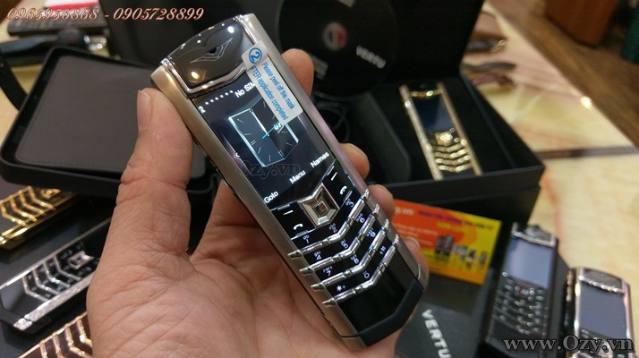 Vertu Signature S cao cấp hồng kông