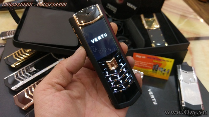 Vertu Signature S Ultimate black DLC