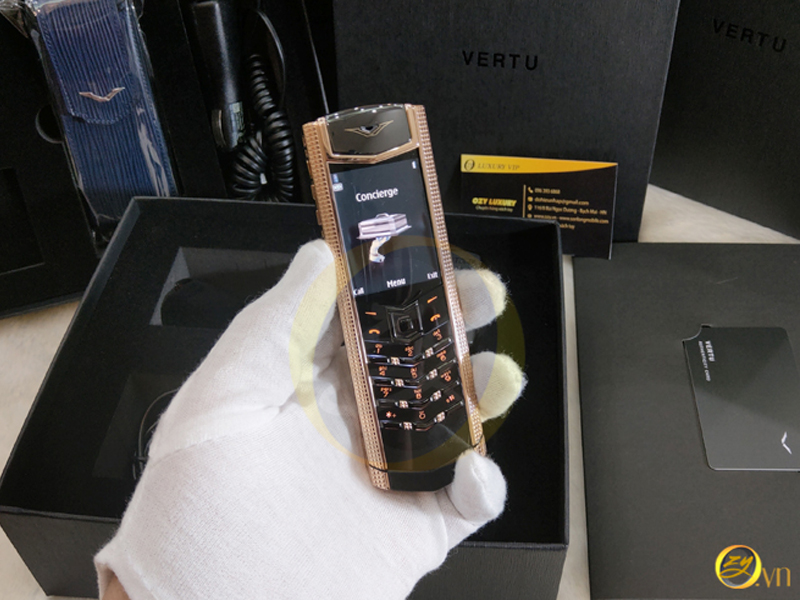 vertu-chinh-hang-vo-cao-cap-clous-de-paris-gold